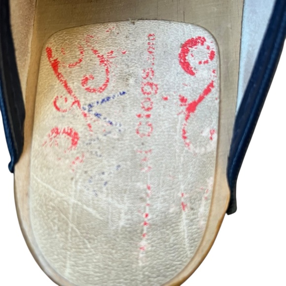 Vintage Wooden Sole Navy Leather Slip On Scandinavian Style Clogs EU 40 USA 9 - Picture 7 of 9